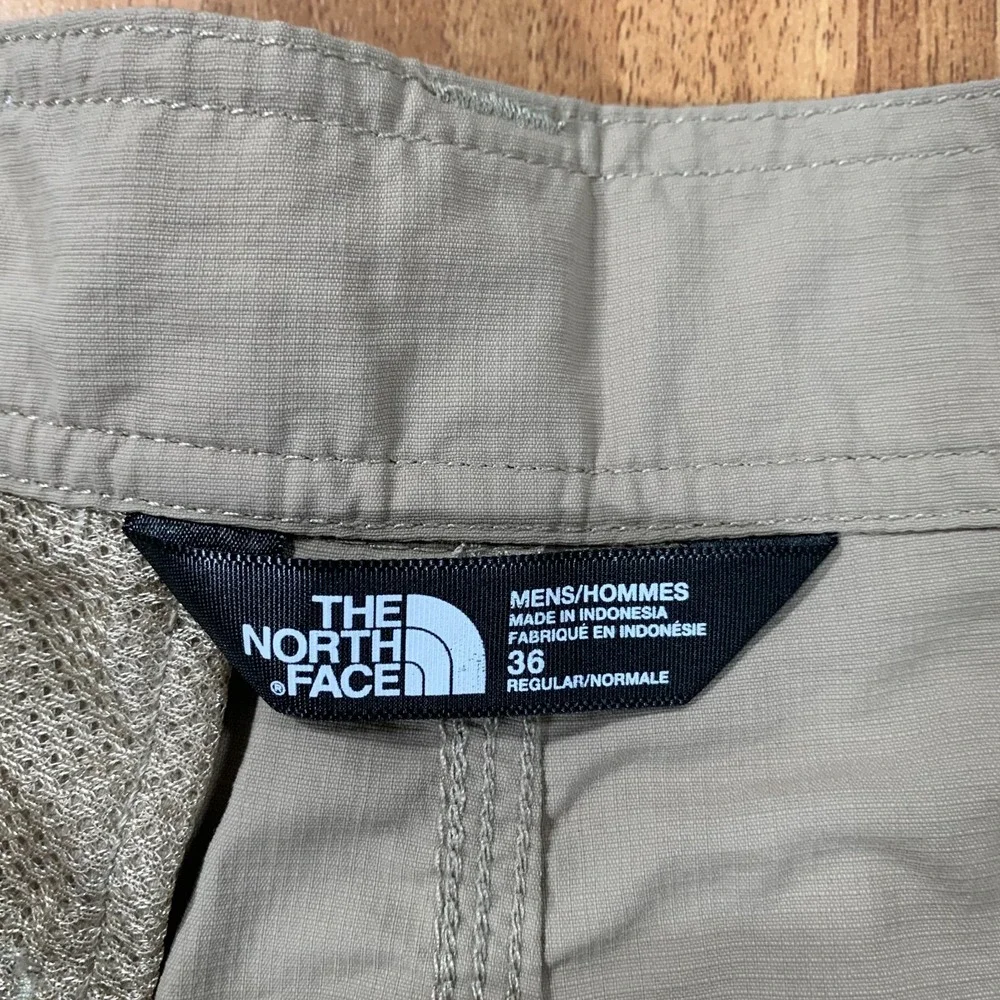 The North Face Shorts Mens Size 36 Brown Hiking Fishing Zip Pocket
